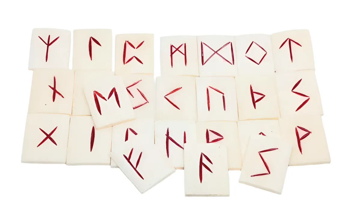 Buffalo Bone Norse Elder Futhark Runes