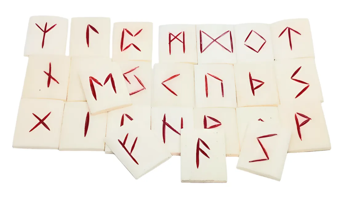 Buffalo Bone Norse Elder Futhark Runes