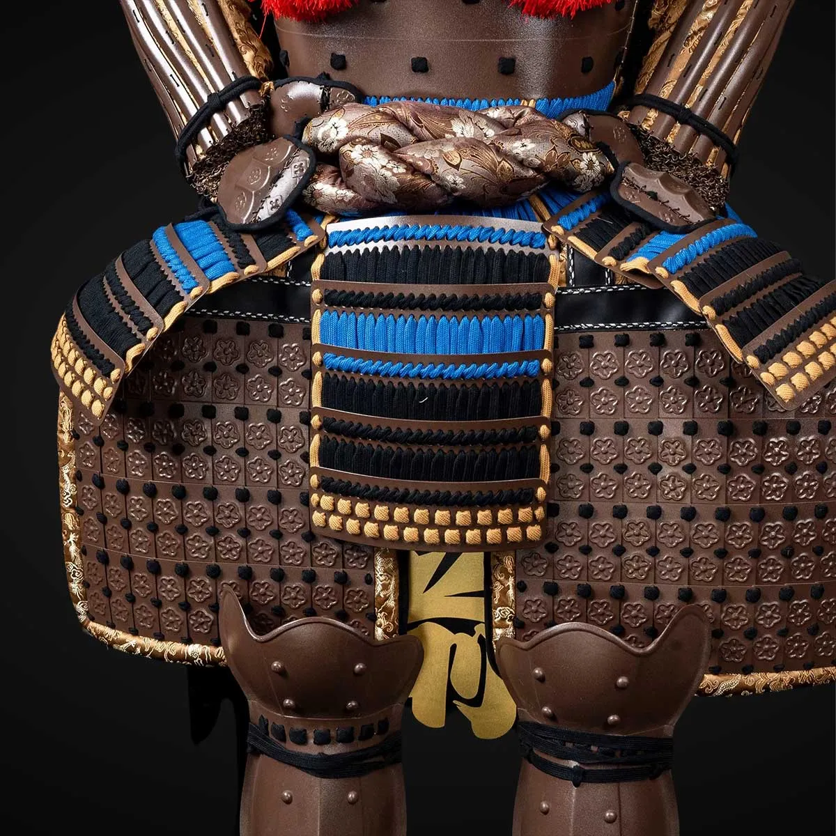 Handmade Life-Size Oda Clan Kachi Samurai Armor – Brown & Golden Yoroi