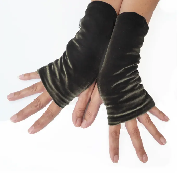 Matching Set: Velvet Snood & Velvet Wristees® (Regular)