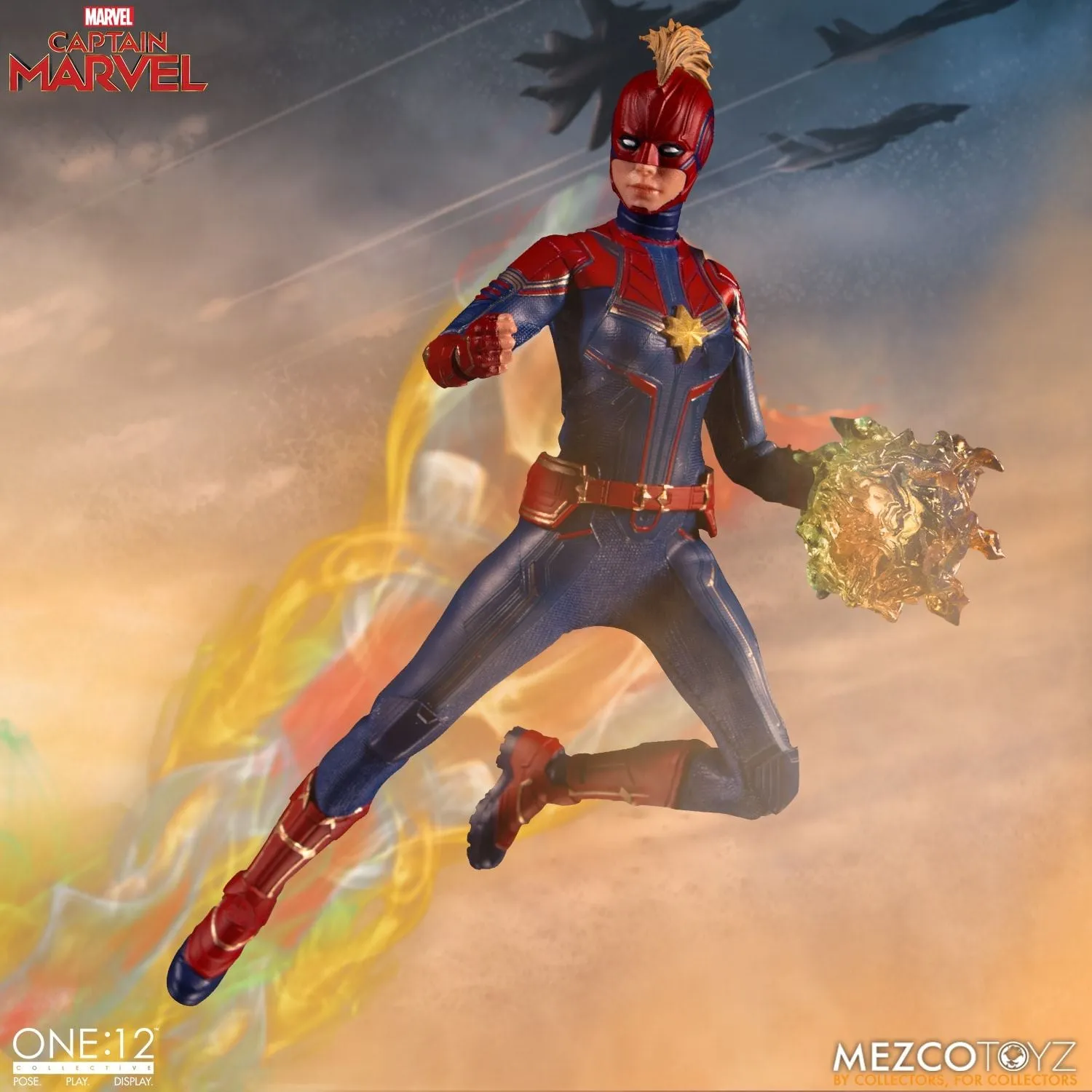 Mezco Toyz ONE:12 Collective: Captain Marvel (2019) Action Figure