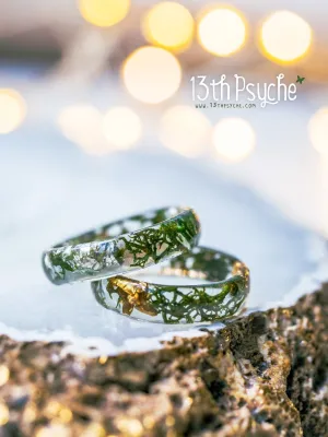 Real moss and metallic stones resin ring